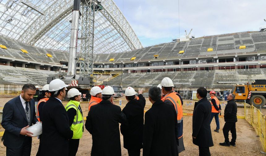 Vali Şahin, yeni 19 Mayıs Stadyumu inşaatını denetledi