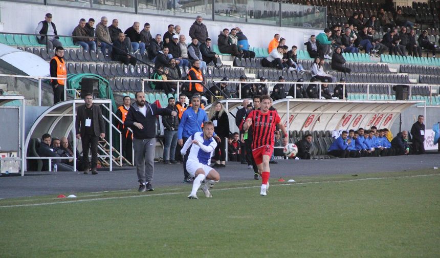 Denizli'nin tek profesyonel temsilcisi ilk yarıyı moralli kapattı