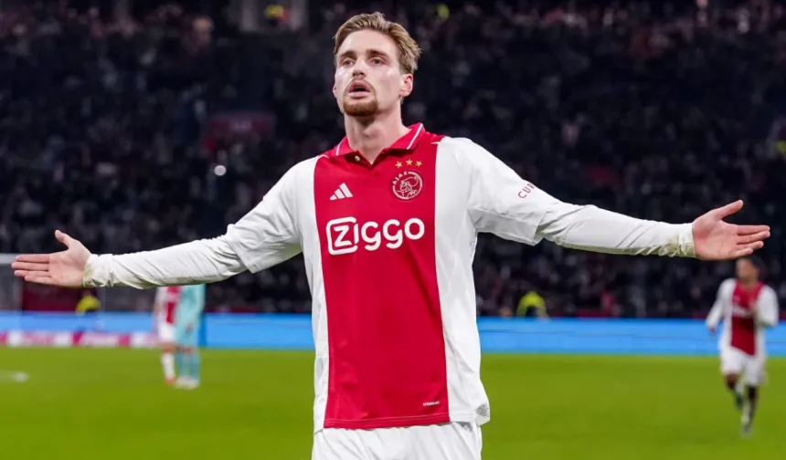 Kenneth Tylor kimdir? Hangi takımda oynuyor?