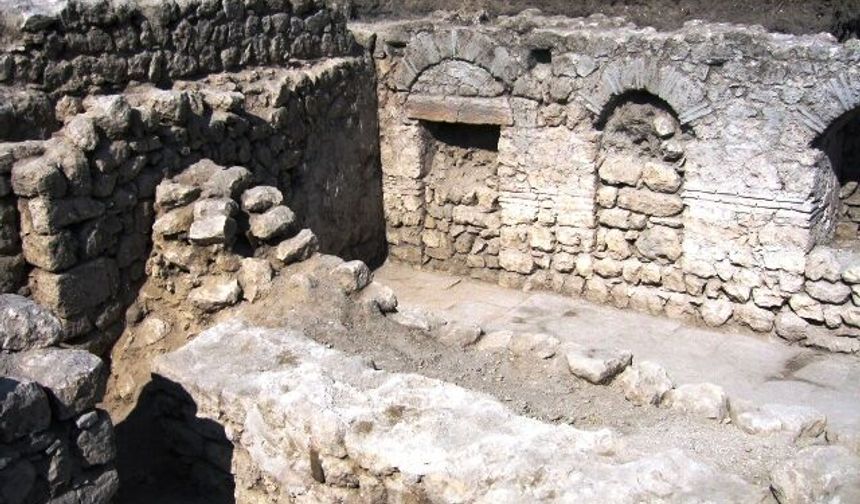 Hadrianopolis Antik Kenti'nde mozaikli  kabul salonu keşfi