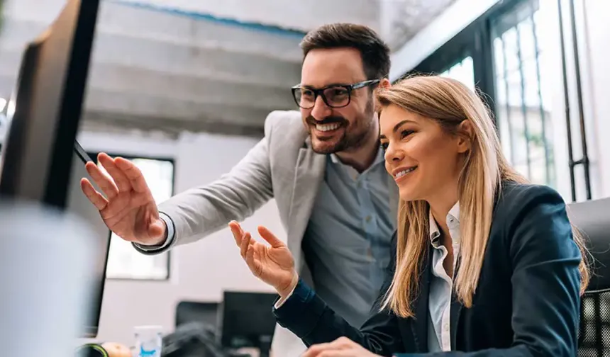 İş yerinde alevlenen yasak ilişkiler! Sadakatsizlik en çok bu mesleklerde görüldü