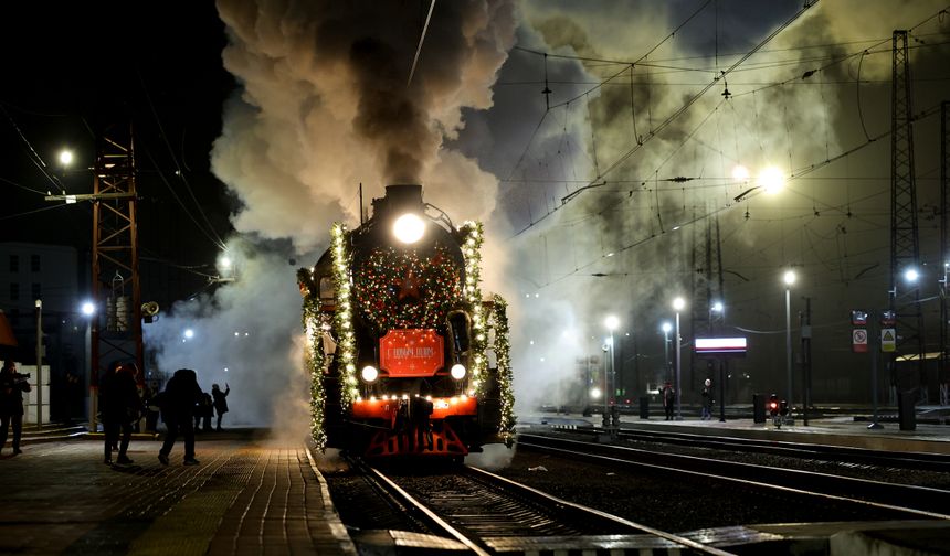 Ded Moroz treni Belgorod’da karşılandı!