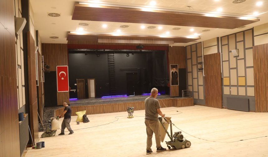 Yılmaz Güney Sahnesi yeni yüzüyle "merhaba " diyecek