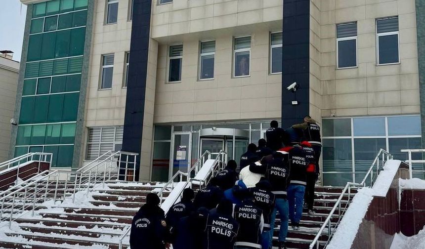 Sarıkamış’ta torbacılara darbe