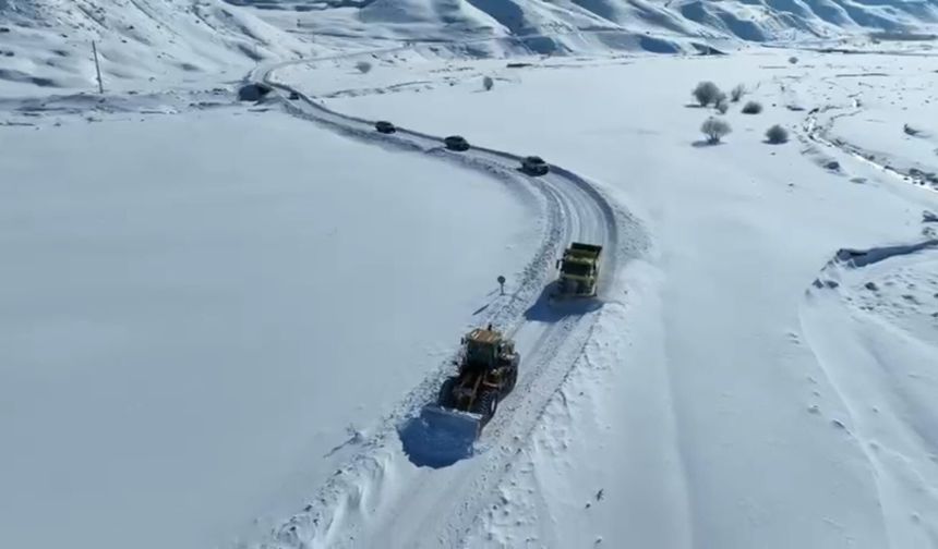 Ağrı'da kapanan köy yolları için seferberlik
