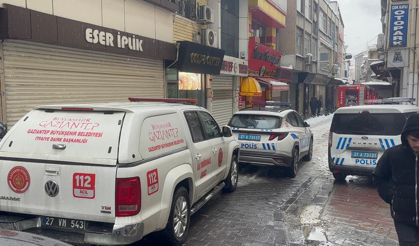 Gaziantep'te iş yeri yangını korkuttu