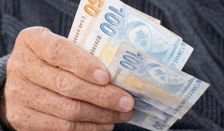 En düşük emekli maaşı kaç TL oldu? En düşük emekli maaşı Meclis'ten geçti mi?