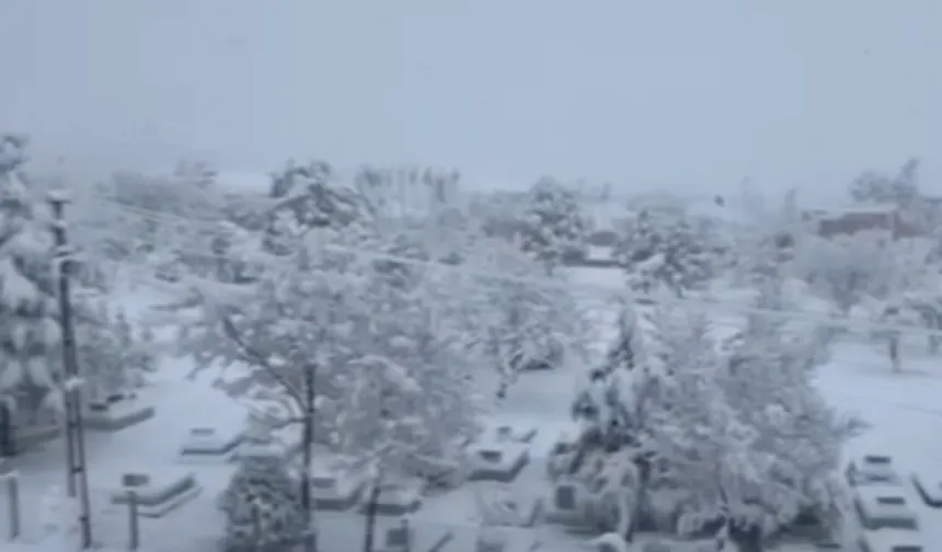 Eskişehir'de kar kalınlığı 25 santimetreye ulaştı