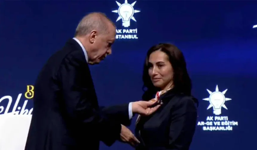 AK Parti’ye geçen Özlem Vural’dan dikkat çeken ihale!