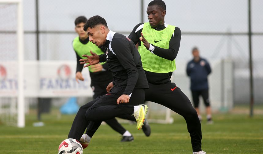 Gençlerbirliği Antalya kampında hazırlık sınavında...