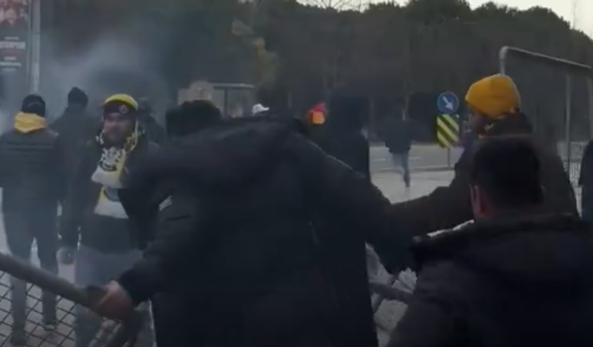 Süper Kupa öncesi stadyum çevresinde kavga! Fenerbahçeliler Galatasaraylıları kovaladı