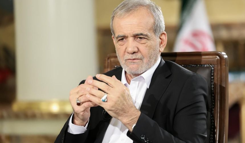 İran Cumhurbaşkanı: 'Yaşanan olaylar Amerikan-Siyonist komplosu'