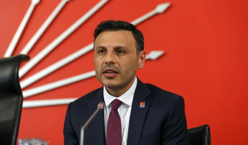 CHP İstanbul İl Başkanı Özgür Çelik'ten Yenikapı'daki Nevruz alanına ziyaret