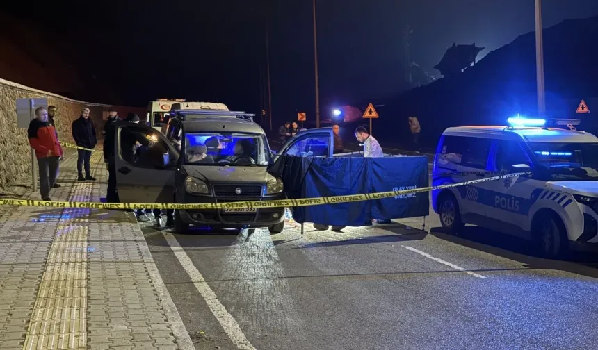 Yasak aşk yaşadığı sevgilisinin boğazını keserek öldürdü!