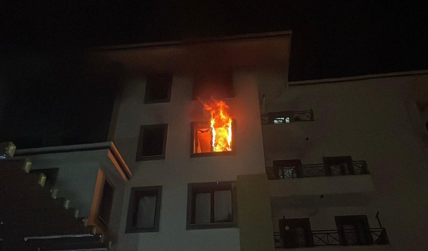 Karaman'da dehşet: Annesine kızdı evi ateşe verdi