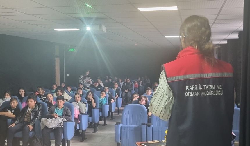 Kars’ta ortaokul öğrencilerine organik tarım eğitimi verildi