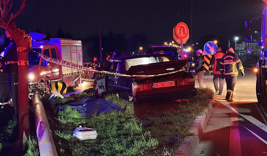 Burdur’da feci kaza: Yeni evli genç kadın hayatını kaybetti