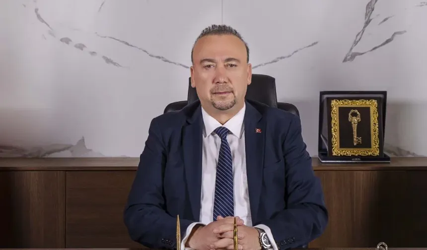 Uşak Belediyesi'ne operasyon: Başkan dahil 12 kişi gözaltında