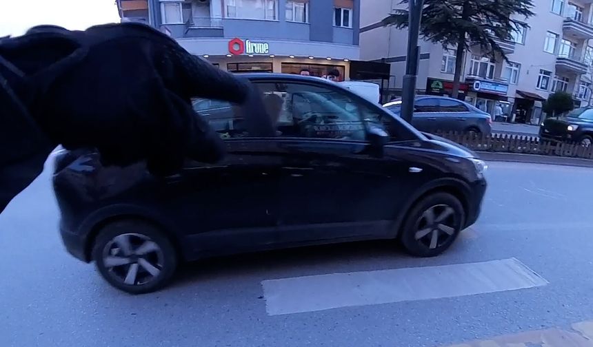 "Hatalı sollama yaptın" dedi: Trafik tartışmasında gerçeği kask kamerası ortaya çıkardı