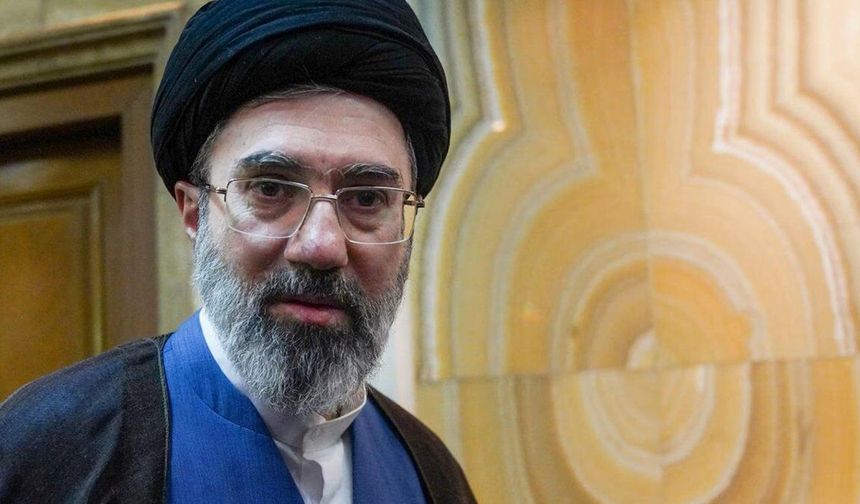 Mücteba Hamaney aylar sonra ilk kez görüntülendi! İran’dan dikkat çeken paylaşım
