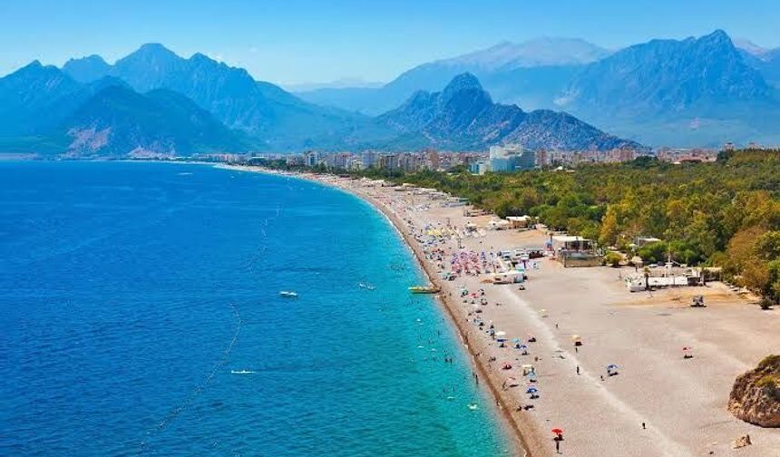 Antalya'ya nasıl gidilir? İşte pratik yollar ve gezi rehberi
