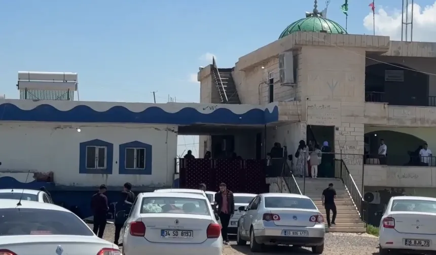 Çocuğunu kapan Viranşehir'in yolunu tuttu: 'Anahtarlı tedavi' için akın ettiler!