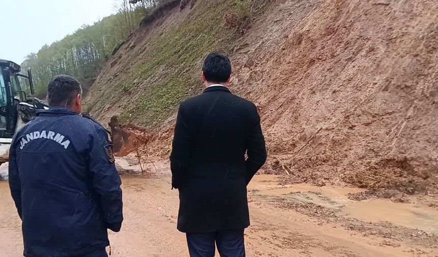 Bilecik'te sağanak yağış sonrasındaki heyelan hayatı felç etti