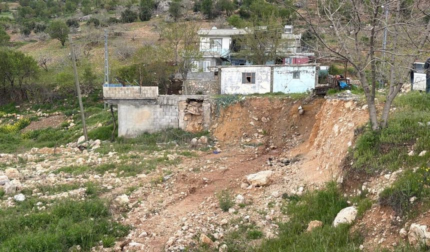 Adıyaman'da depremzedeler sarp kayalıklardaki yeni evlere kavuştu