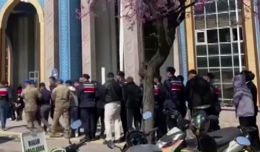 Sahte ilan vurgunu: 34 kişiyi milyonlarca lira dolandırdılar