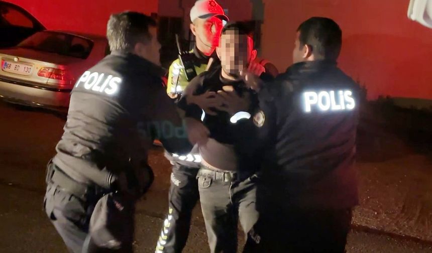Polise önce yalvardı sonra küfürler edip kaçtı: O anlar kamerada