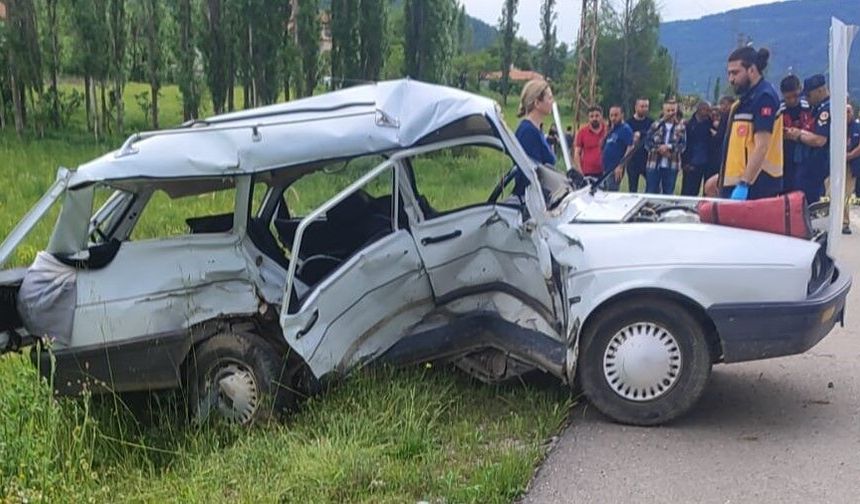 Amasya'da feci kaza: Dede ve torunu can verdi