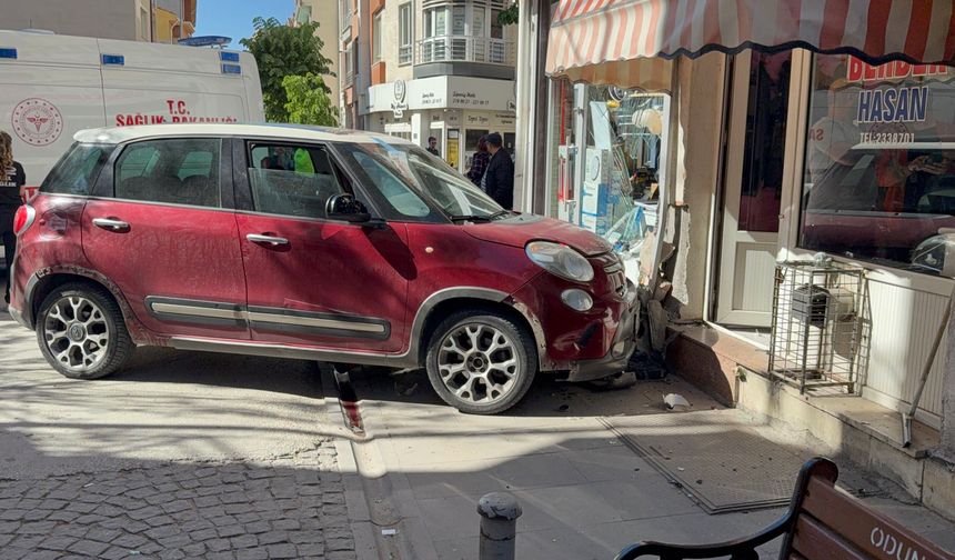 Görgü tanığı genç kadını hayattan koparan feci kazayı anlattı: "Bağırsaklarını görünce içim boşaldı"