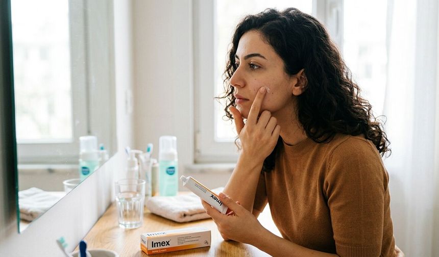 Cildin en büyük düşmanı: Merdiven altı ürünlere aman dikkat! Cildinize zararı çok büyük
