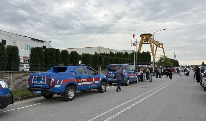 Sakarya’da fabrika patlaması: Yaralılar var!
