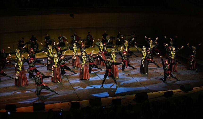 Kafkas Kartalları Ankara’yı büyüledi