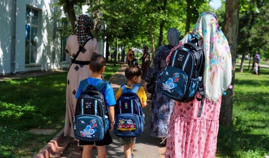 Diyarbakır Büyükşehir Belediyesinden öğrencilere duyarlı destek