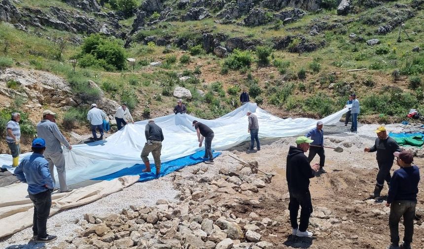 Afyonkarahisar'da imece kültürüyle içme suyu hattı yenilendi