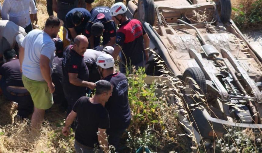 Şanlıurfa’da otomobil şarampole devrildi: Aynı aileden 1 kişi hayatını kaybetti