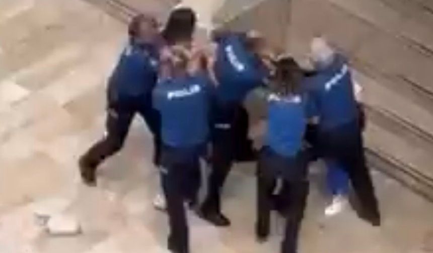 Polisin önünde saç baş kadın kavgası kamerada!