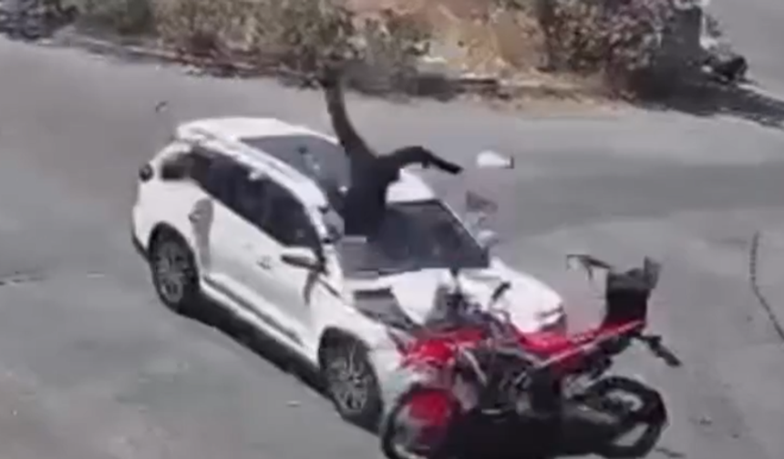 15 yaşında direksiyon başına geçti, kazaya karıştı: Motosiklet sürücüsü yoğun bakımda