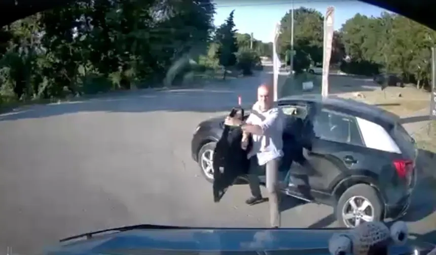 Trafikte gerilim kamerada! Savcı ile minibüs şoförü arasındaki tartışma soruşturmaya dönüştü