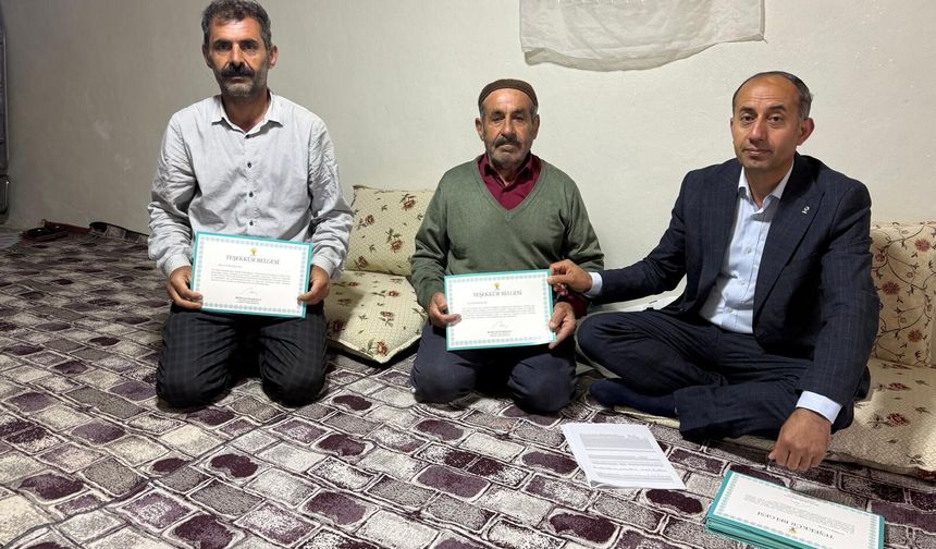 Sason Yücebağ'da bayram yardımlaşmayla geçti