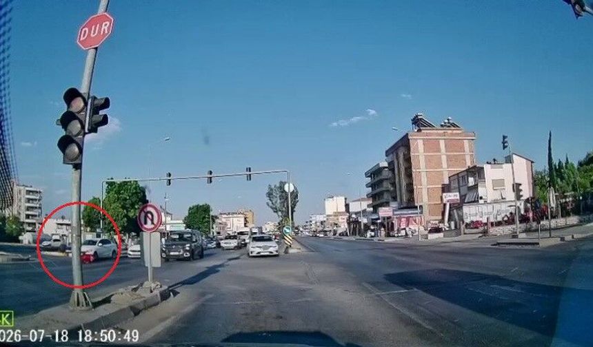 Antalya'da korku dolu motosiklet kazası
