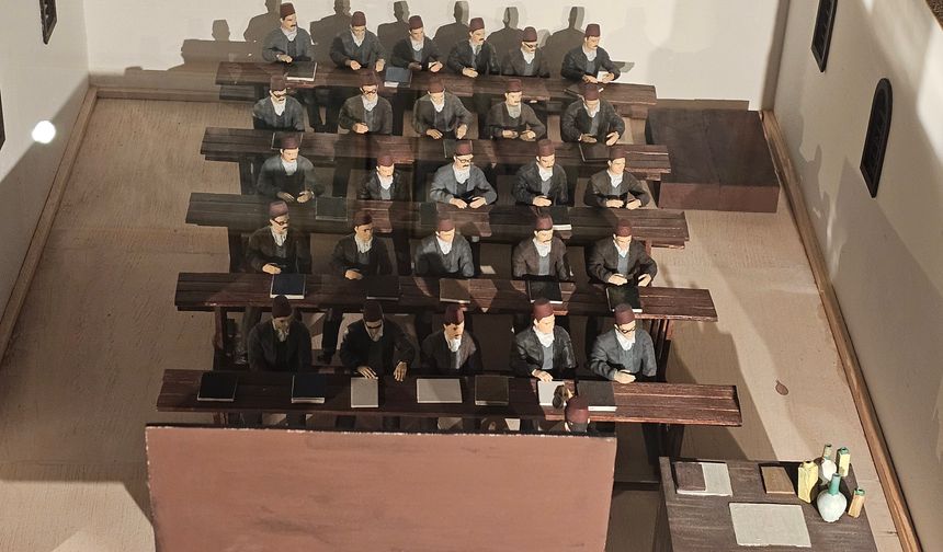 Müzede eğitim tarihine yoğun ilgi