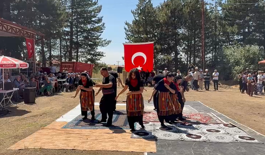 Faraşlı Köyü'nde asırlık aşure geleneği! Semahlar dönüldü, sazlar yankılandı