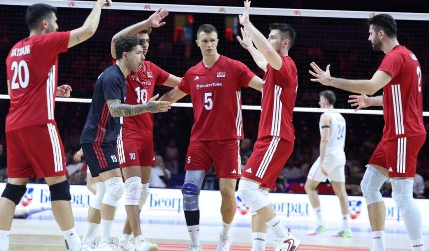 Filenin Efeleri Ukrayna'yı 3-2'yle geçti: Hedef Slovenya