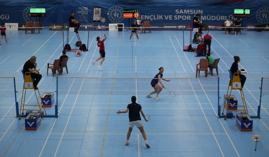 Samsun’da badminton heyecanı 36 kulübün katılımıyla başladı