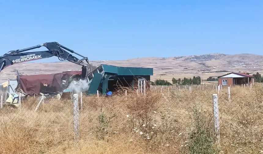 Polatlı hobi bahçelerinde yıkıma başlandı