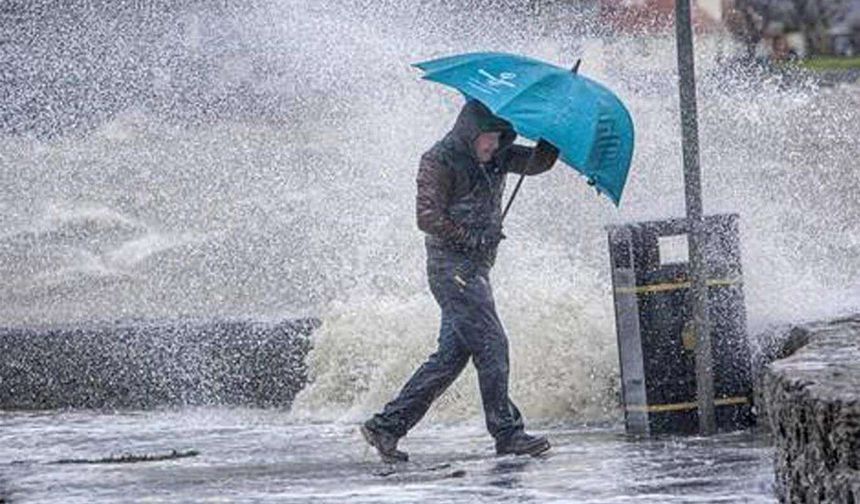 Meteoroloji'den sarı kodlu uyarı! Kuvvetli sağanak ve fırtına alarmı