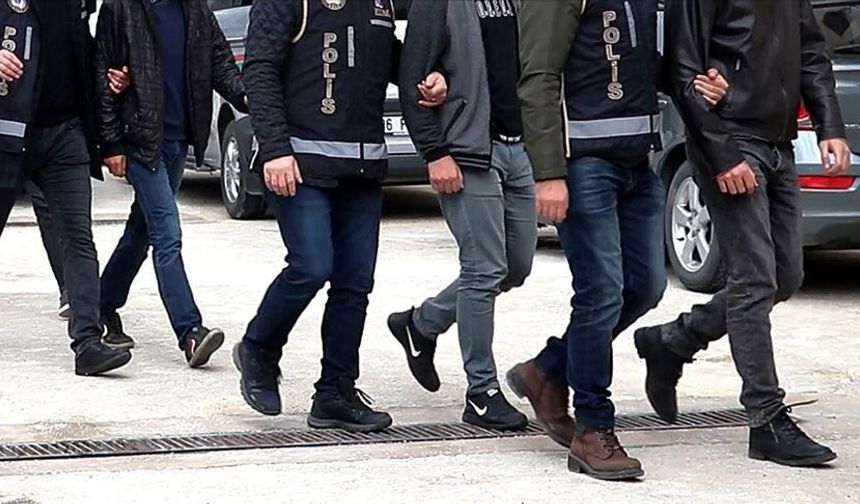 İzmir merkezli suç örgütü operasyonunda 36 şüpheli hakkında gözaltı kararı